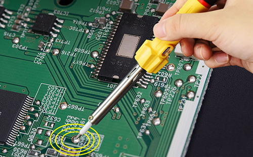 SMT贴片加工无引线片式元件怎样焊接?无引线片式元件的手工焊接要领