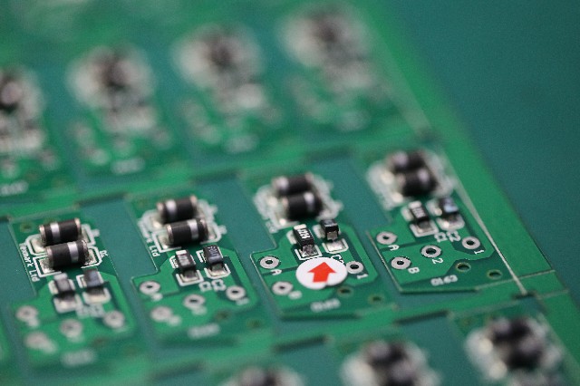 PCB板设计中匹配电阻有什么作用?匹配电阻在PCB板设计中的作用