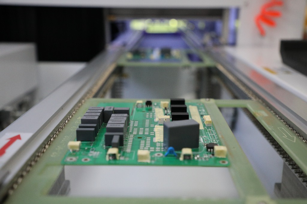 PCBA加工厂怎样做好来料磨练?PCBA加工厂包管来料品质的焦点策略